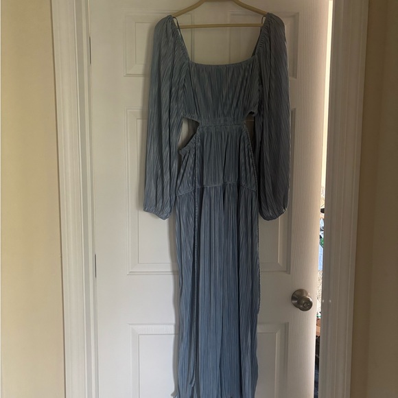 Moon River Dresses & Skirts - Moon River Light Blue Long Sleeve Dress